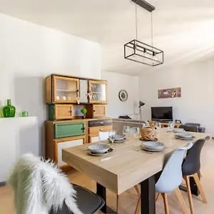  Apartment Maison De Avec Garage Et Terrasse France
