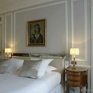 ***** Hotel Lancaster Champs-elysees France
